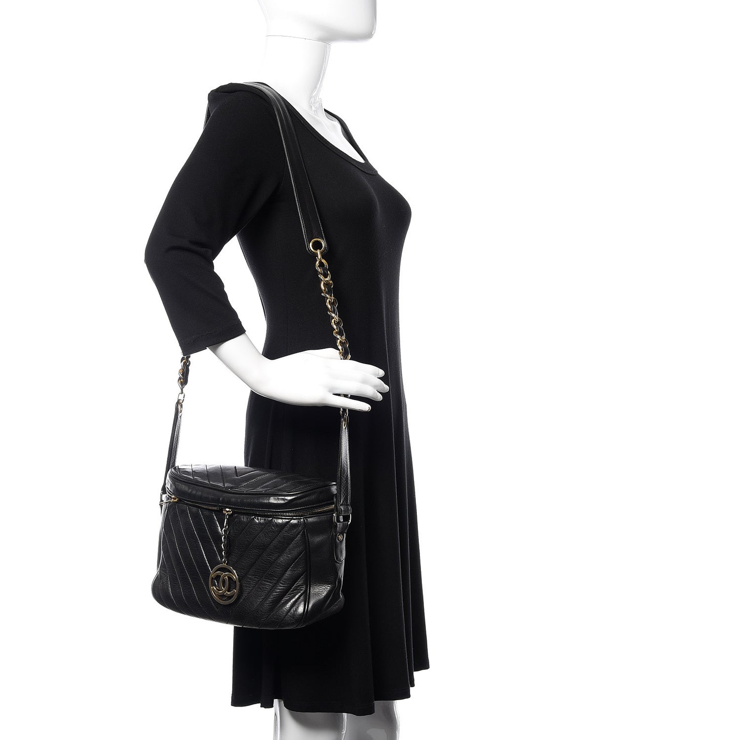 Lambskin Chevron Quilted Shoulder Bag Black