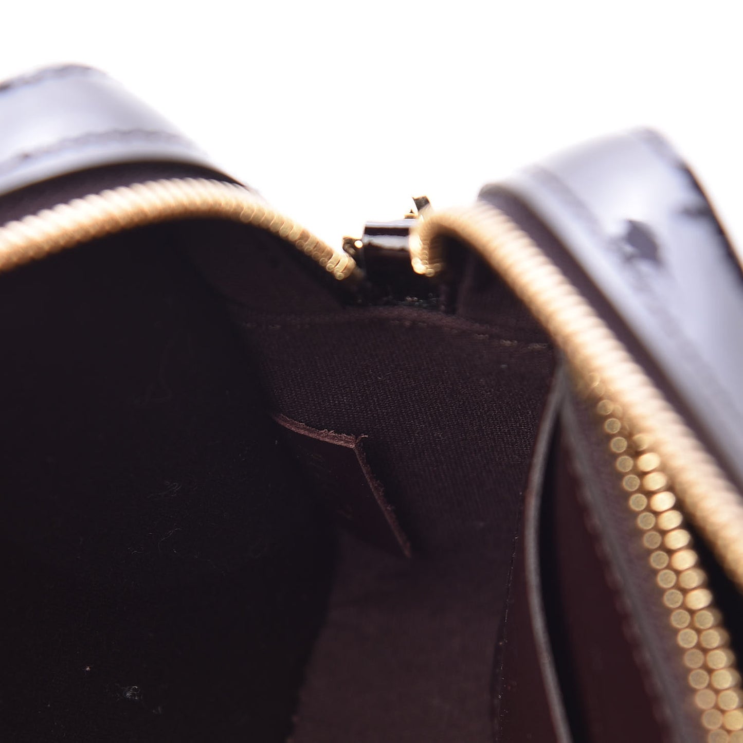 Vernis Camera Pouch Amarante