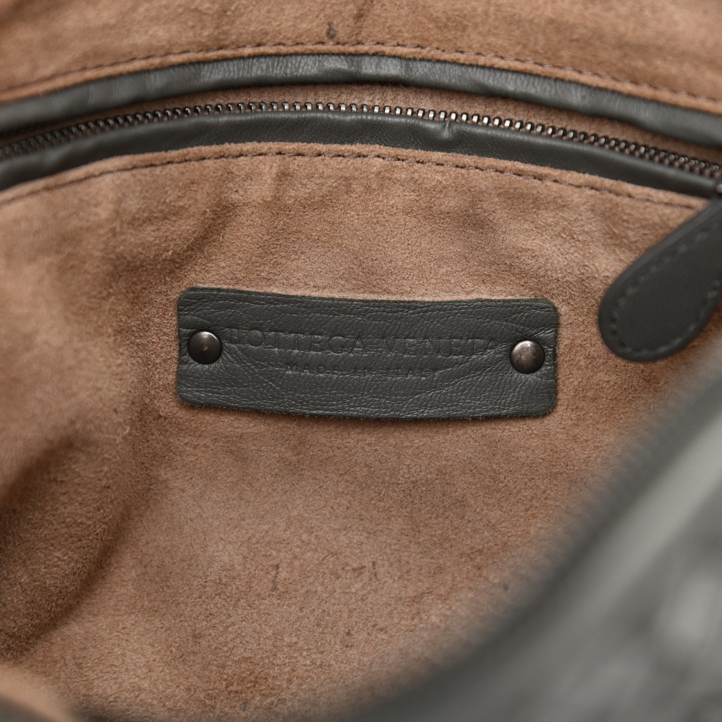 Nappa Intrecciato Nodini Crossbody Messenger New Light Grey