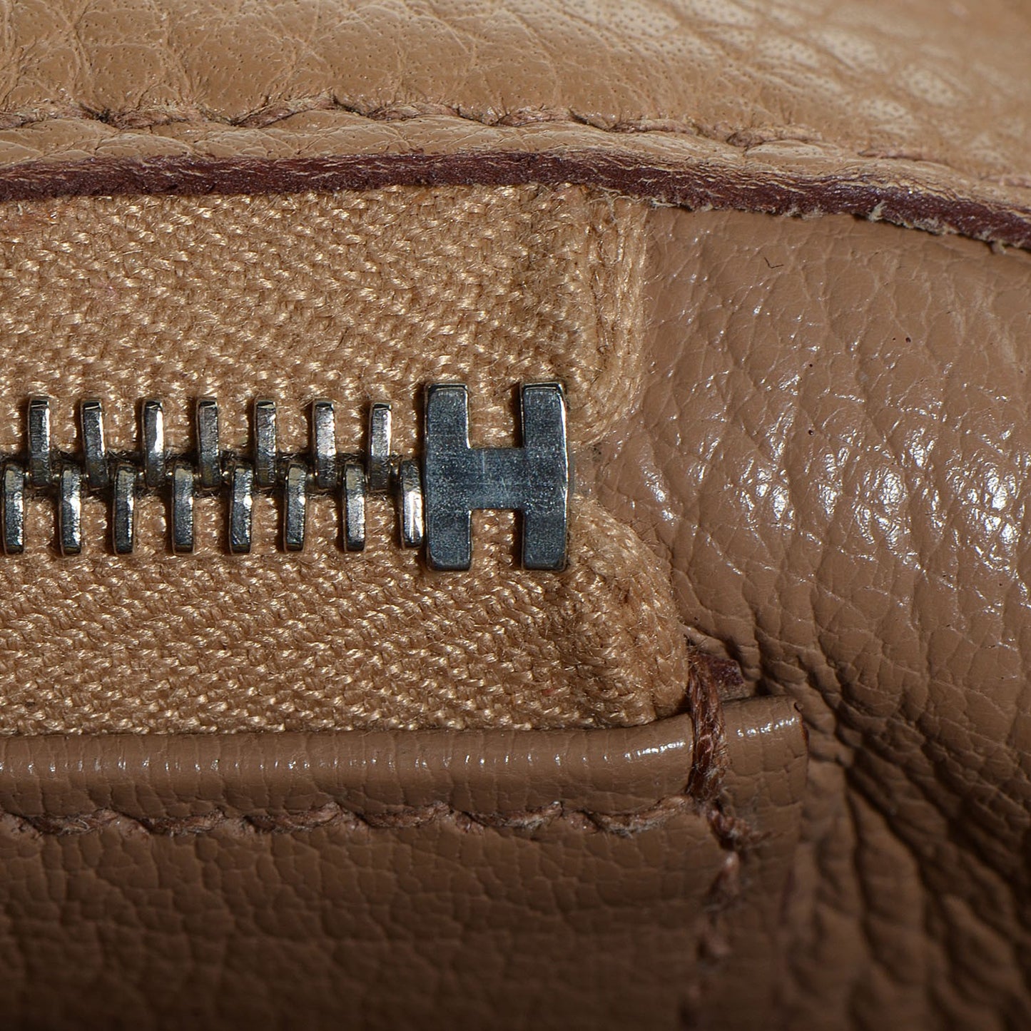 Taurillon Clemence Kelly Retourne 40 Tabac Camel