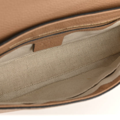 Gucci Pebbled Calfskin Medium Soho Flap Crossbody Camelia 5 of 12