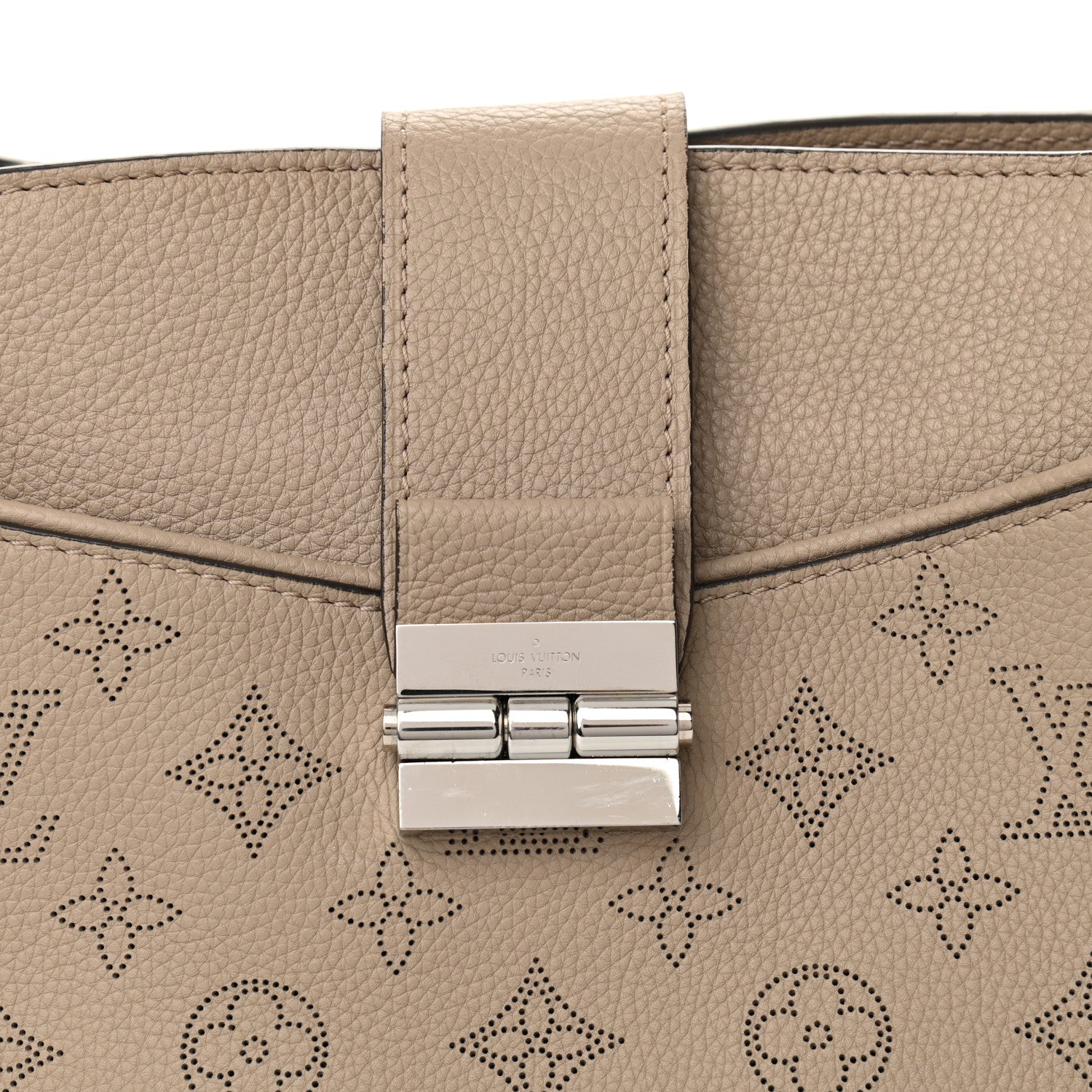 Louis Vuitton Mahina Calfskin Sevres Galet 7 of 9