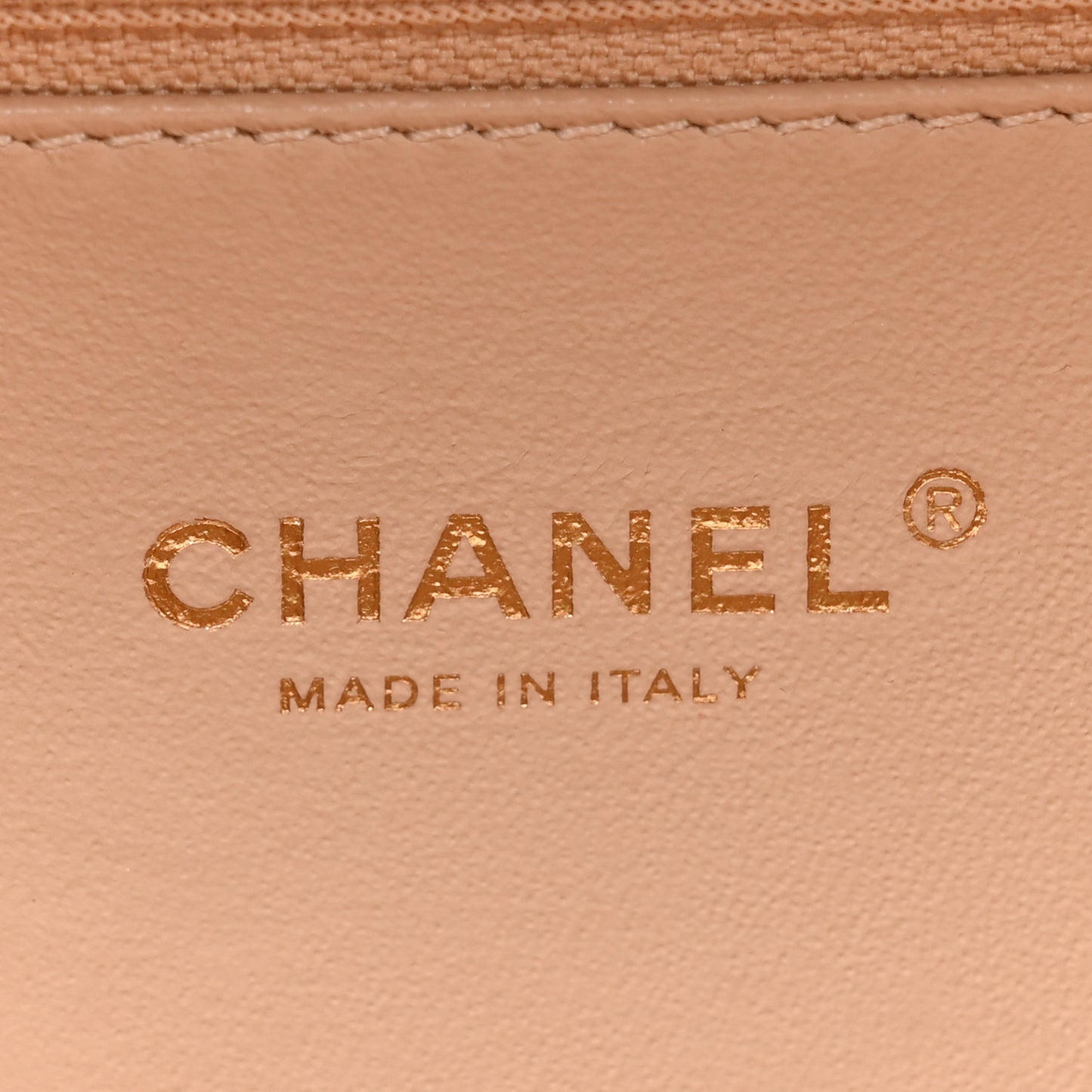 Caviar Quilted Large CC Filigree Vanity Case Beige