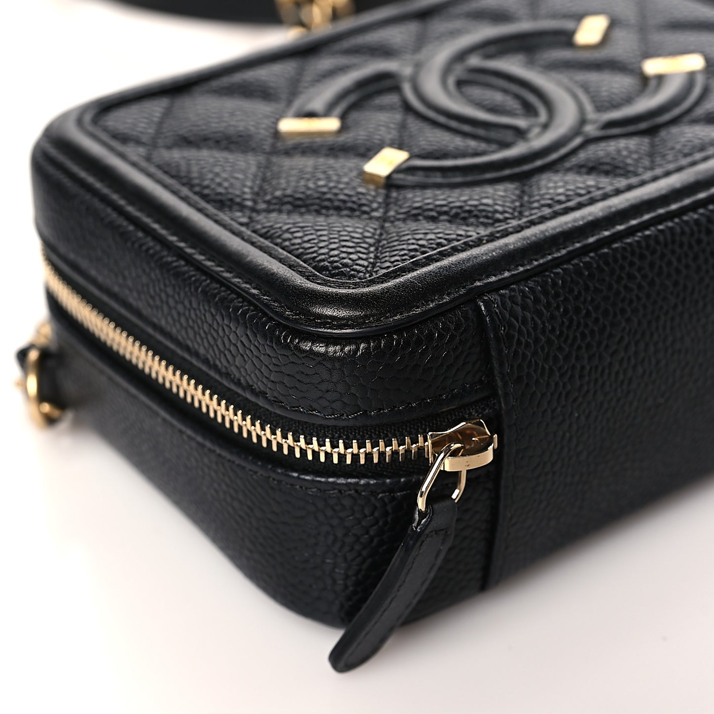 Caviar Quilted CC Filigree Vanity Clutch With Chain Black