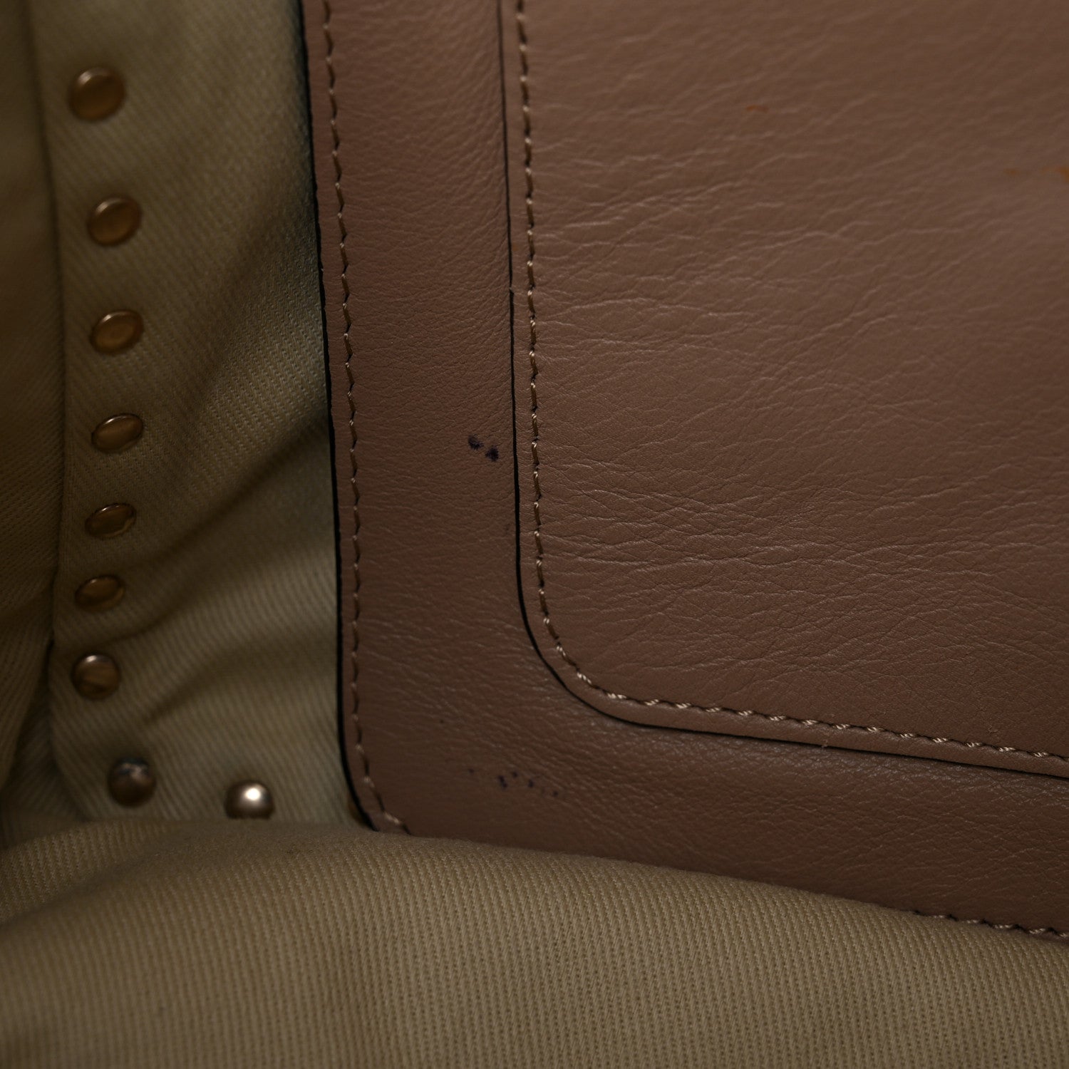 Valentino Garavani Vitello Medium Rockstud Tote Alpaca 10 of 23