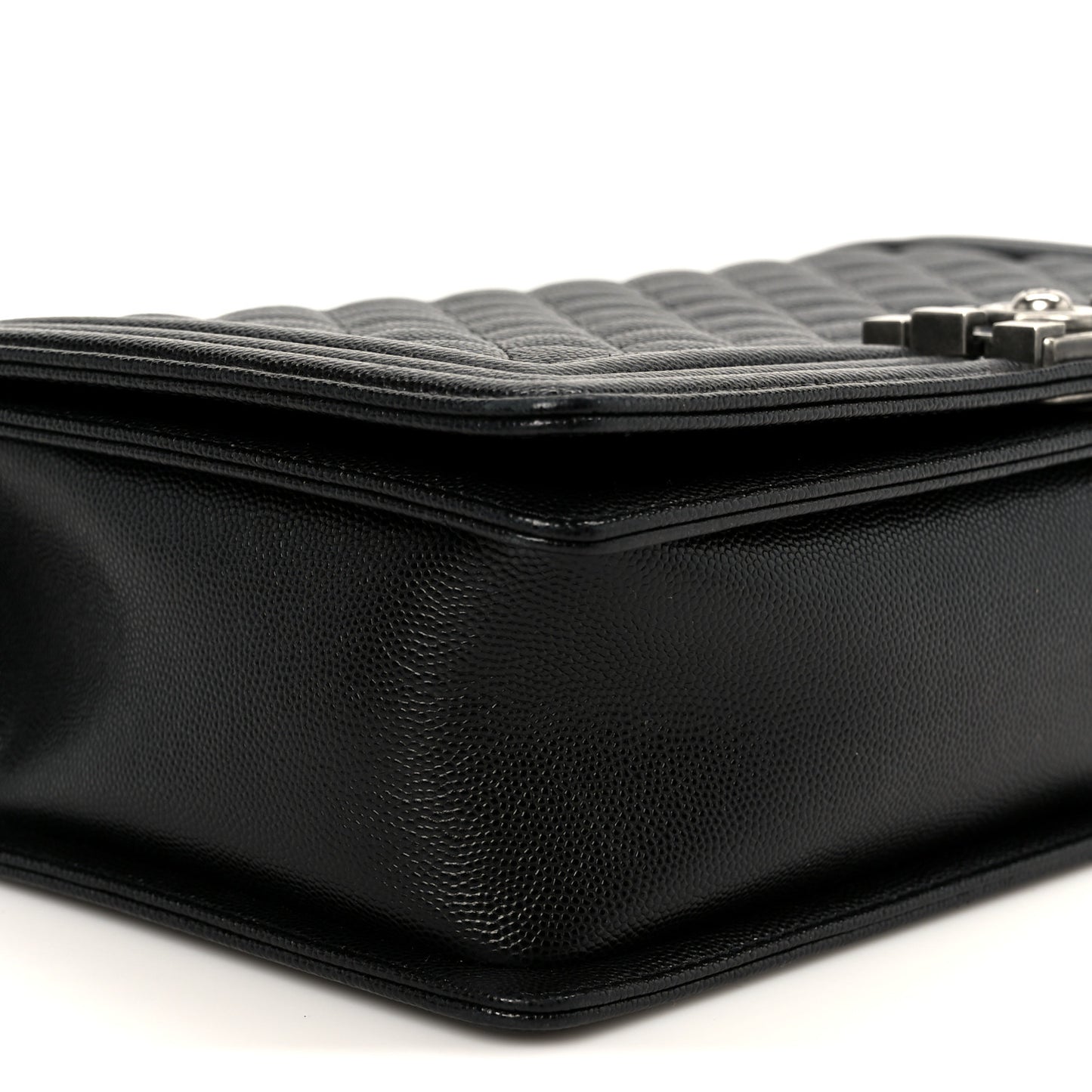 Caviar Quilted New Medium Boy Flap Black