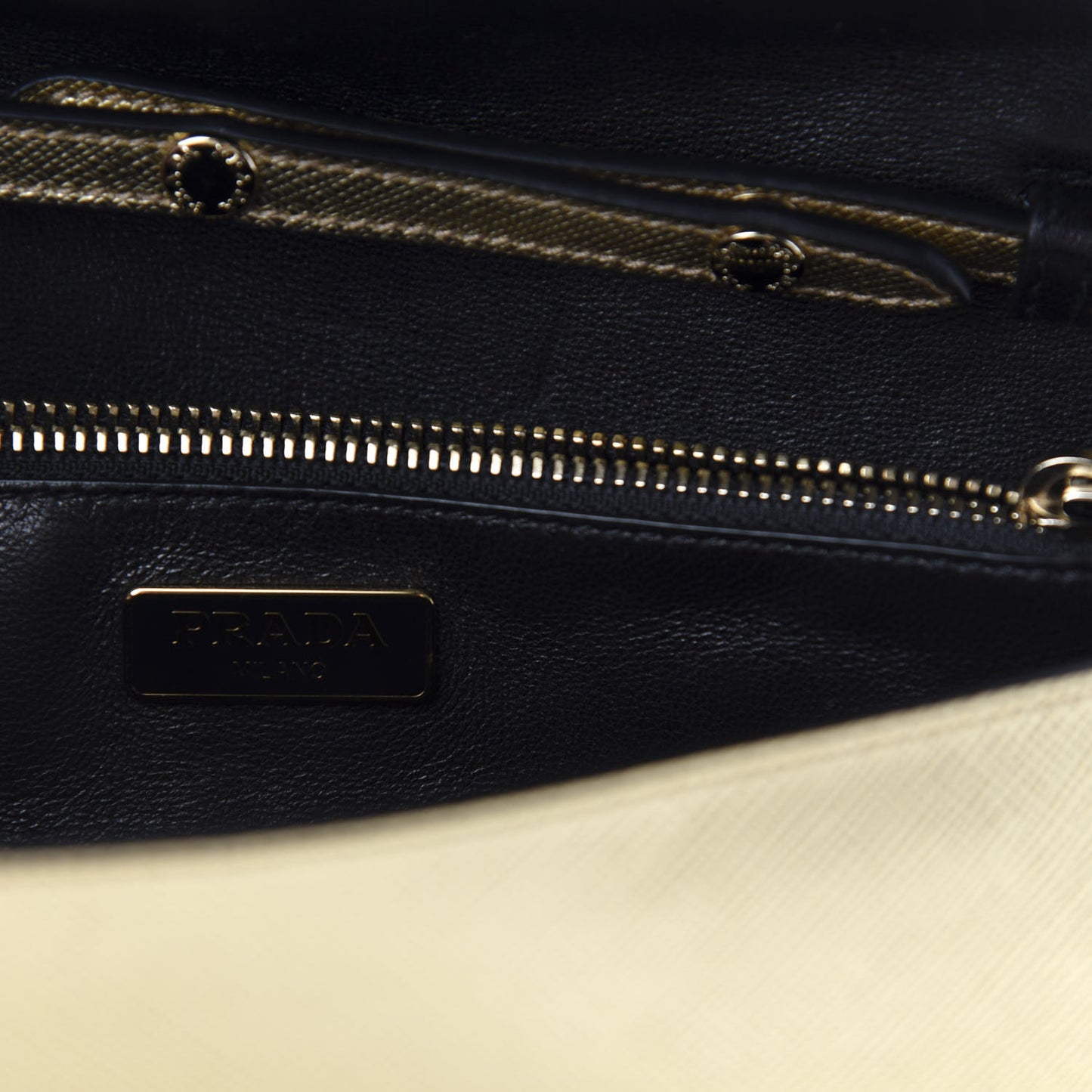 Metallic Saffiano Metal Flap Wallet With Strap Platino