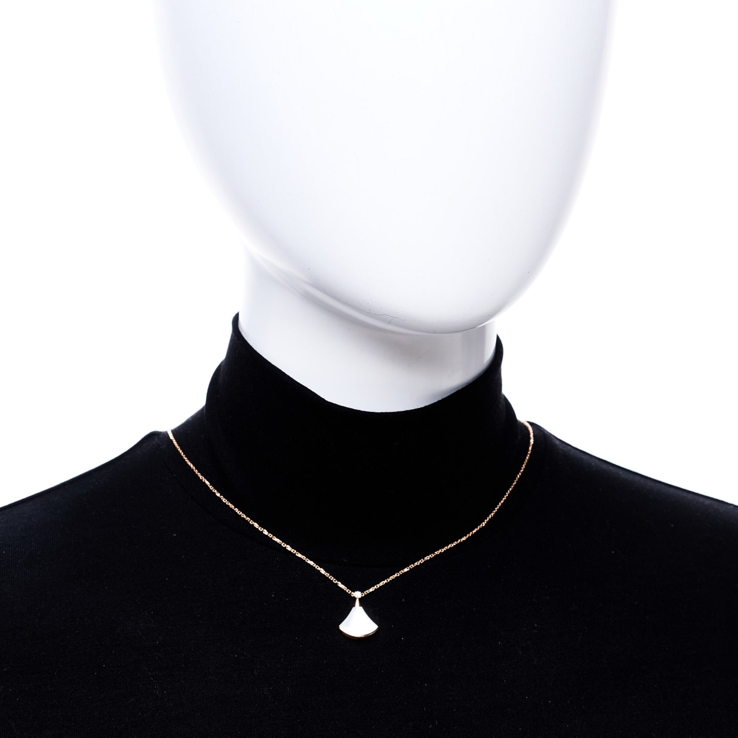 18K Rose Gold Diamond Mother of Pearl Small Divas' Dream Pendant Necklace