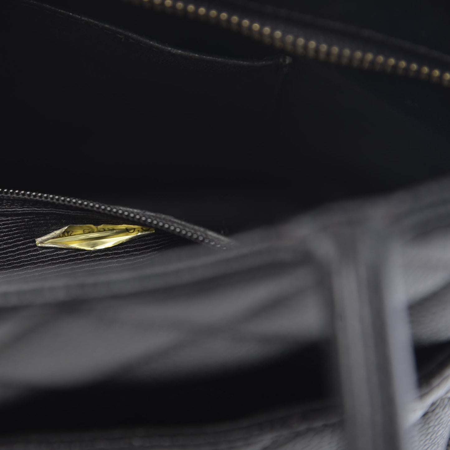 Caviar Quilted Medallion Tote Black