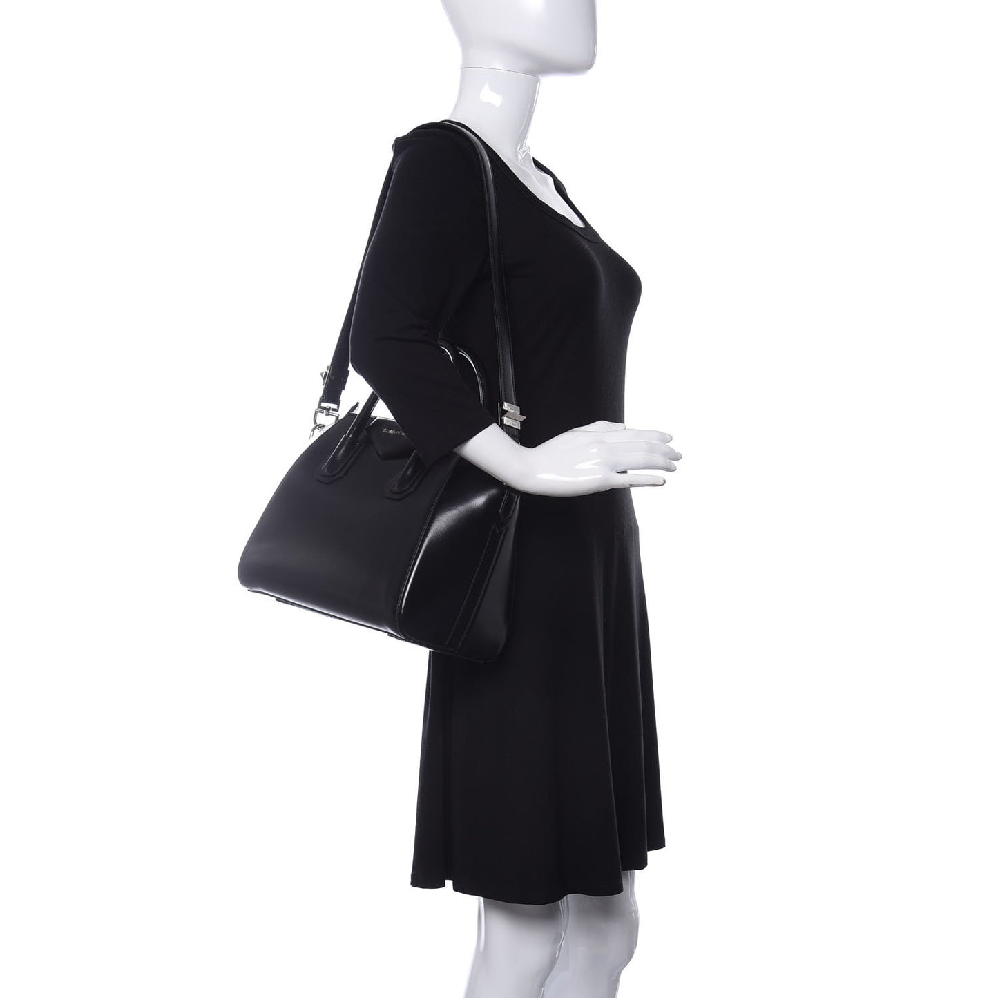 Shiny Lord Calfskin Small Antigona Black