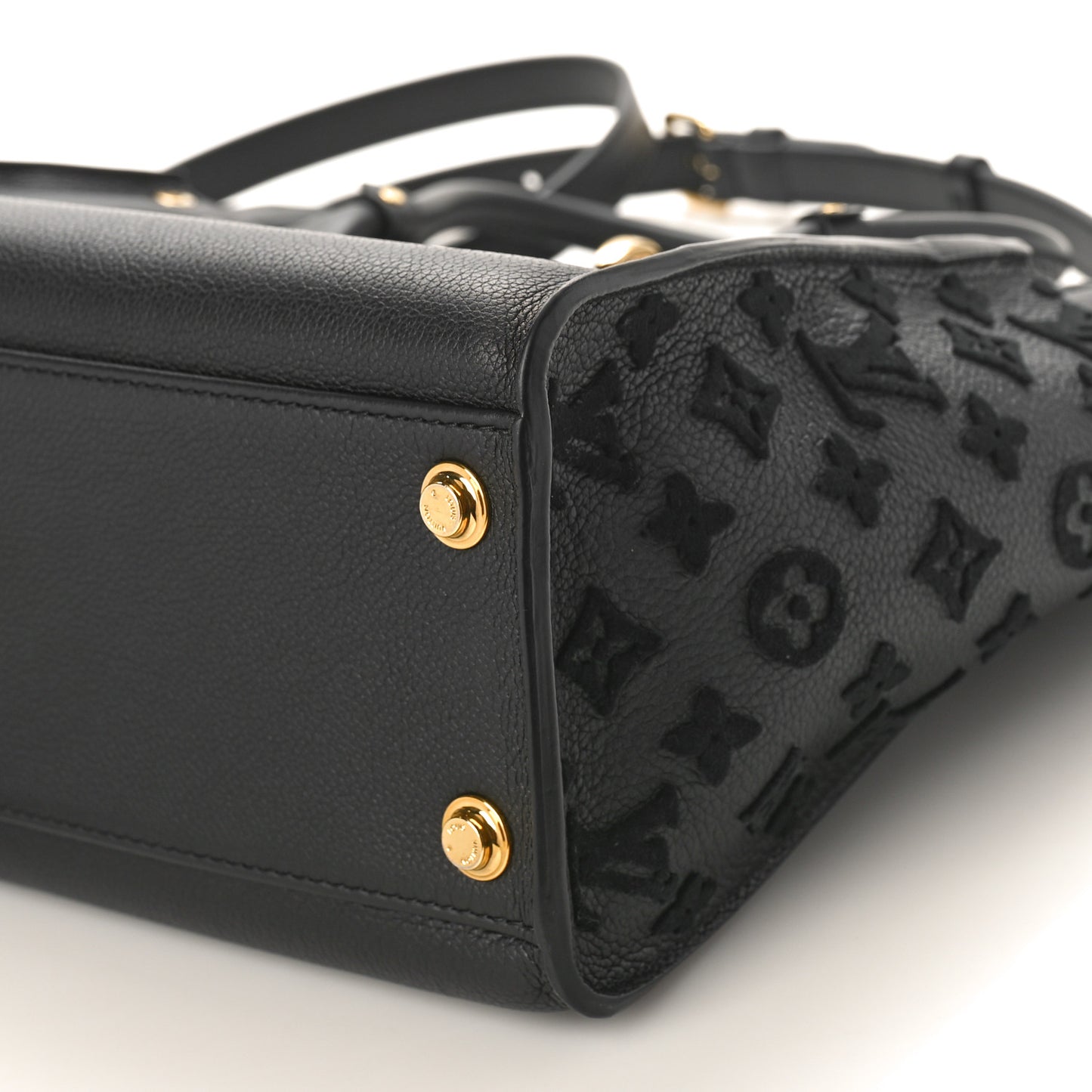 Calfskin Monogram Tufting On My Side Black