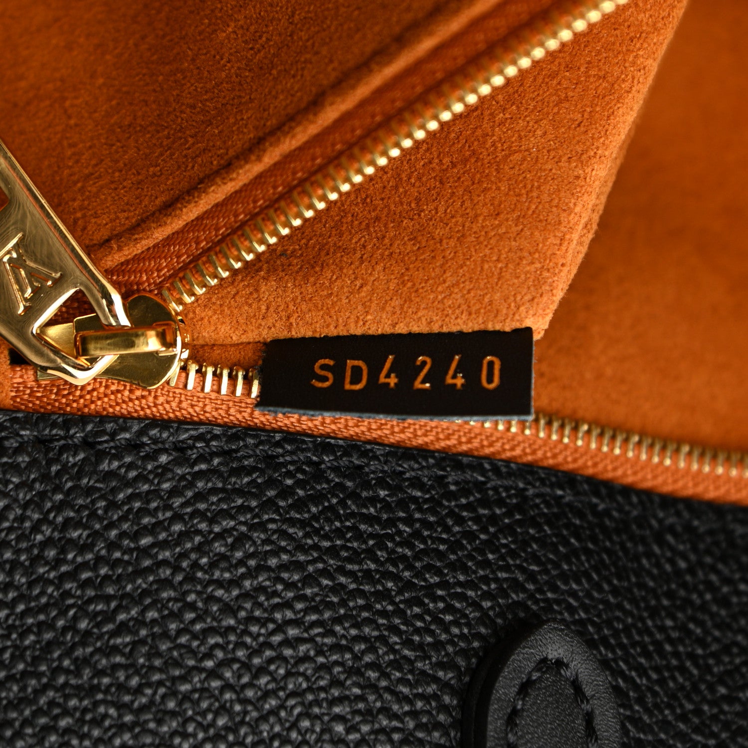 Louis Vuitton Empreinte Monogram Giant Onthego GM Black 8 of 13