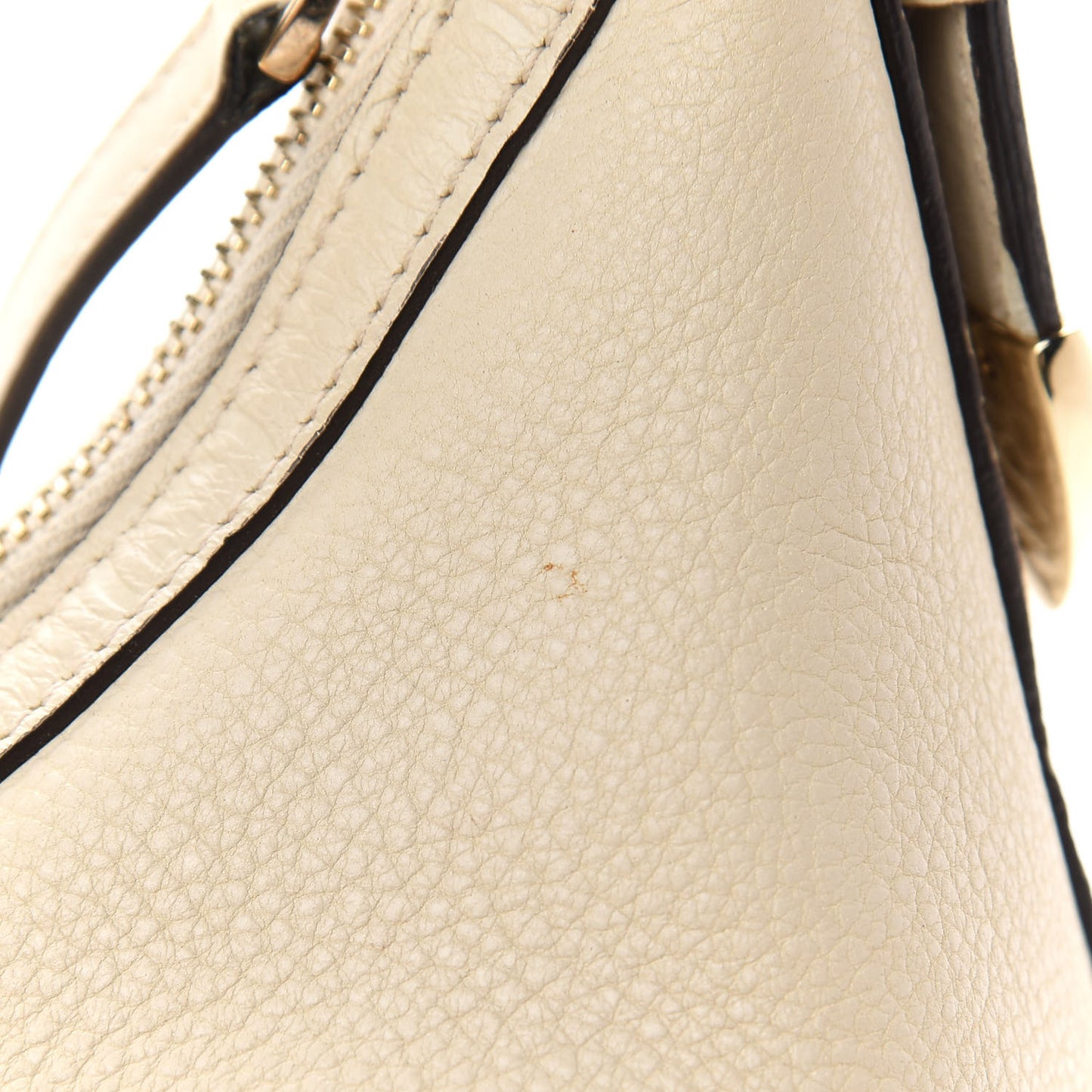 Pebbled Calfskin Guccissima Trim Medium Signoria Hobo Off White