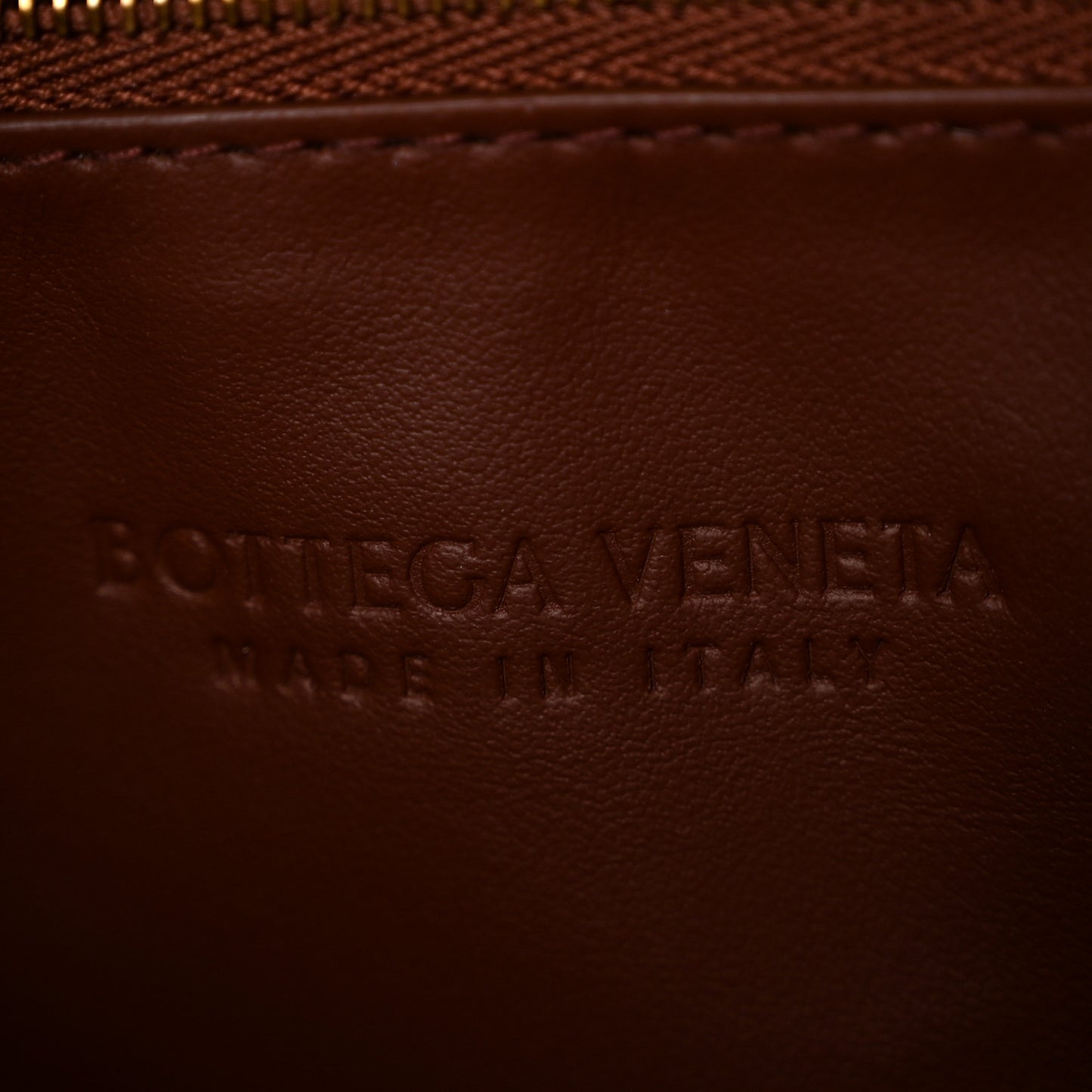 Calfskin Intrecciato Small Hop Sapele