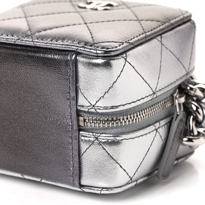 Chanel Gradient Metallic Lambskin Quilted Like A Wallet Clutch With Chain Silver Purple 5 of 8