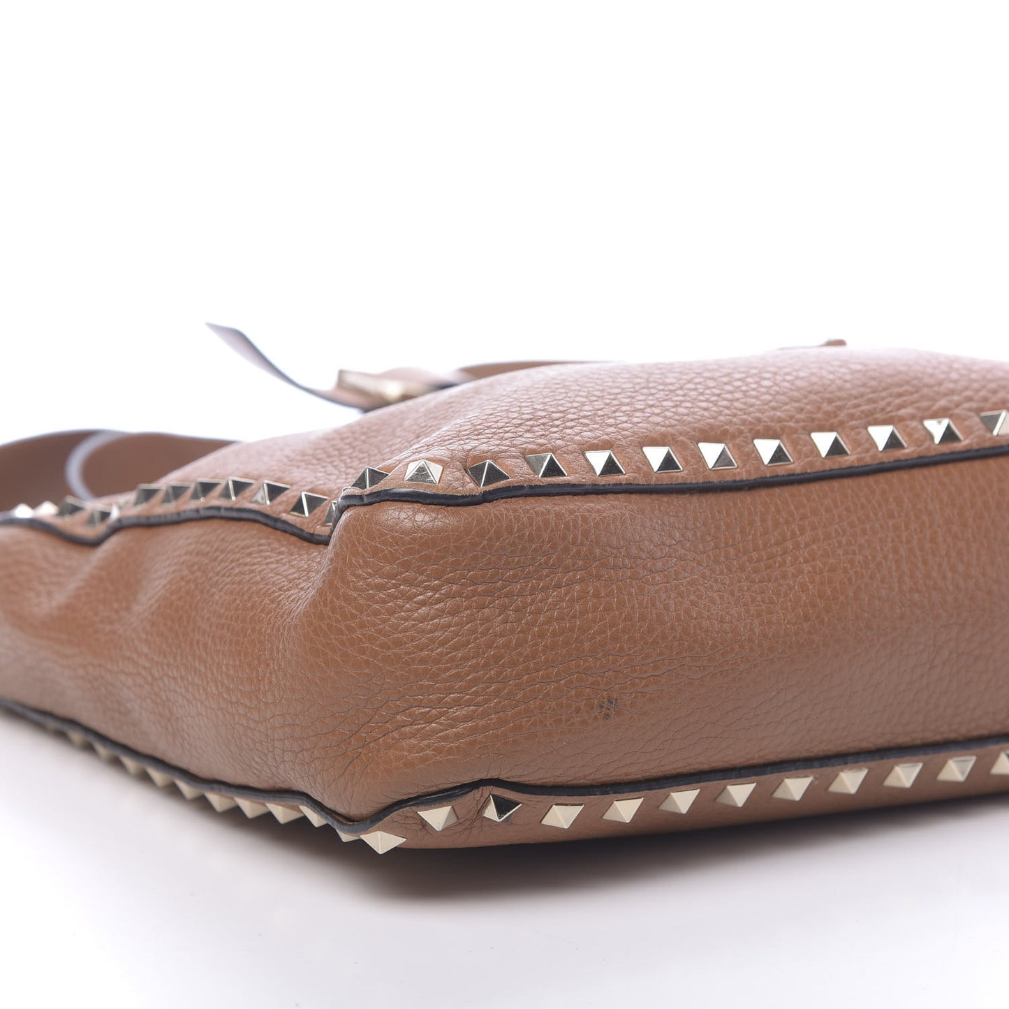 Pebbled Calfskin Small Rockstud Flip-Lock Messenger Bag Light Cuir