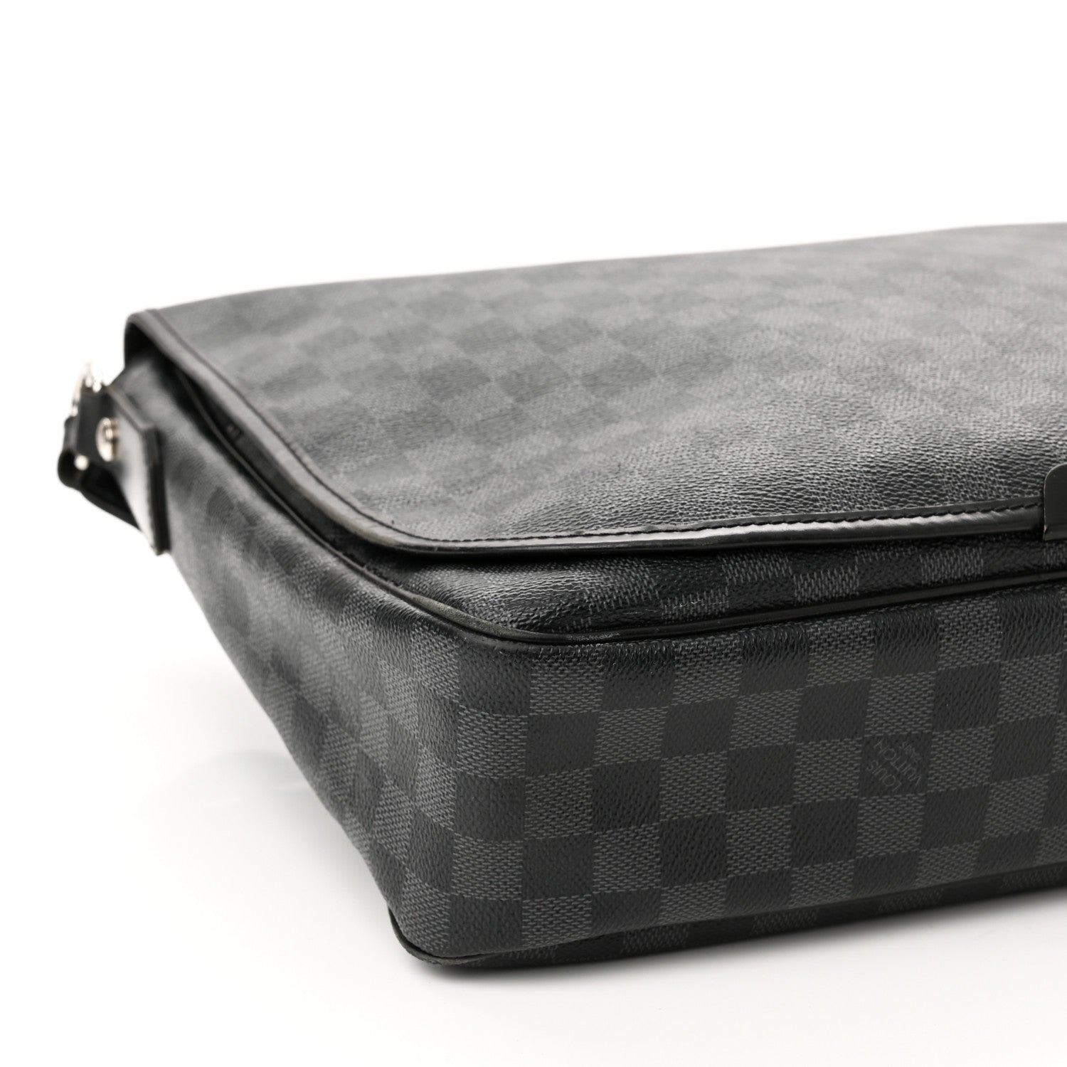 Louis Vuitton Damier Graphite Daniel GM 8 of 13