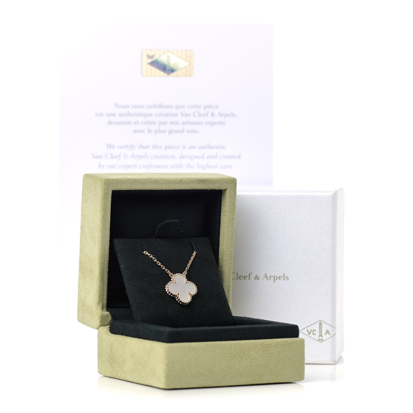 18K Yellow Gold Mother of Pearl Vintage Alhambra Pendant Necklace