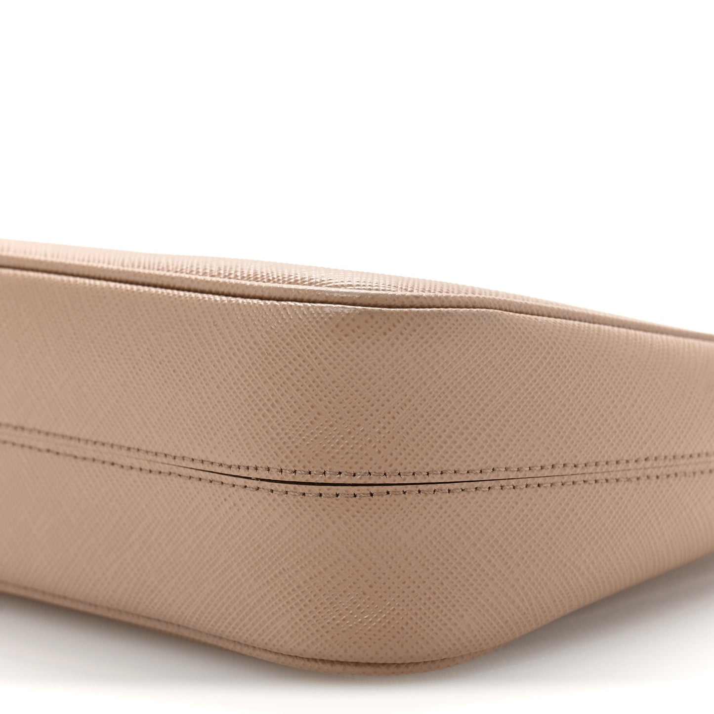 Saffiano Re-Edition 2005 Shoulder Bag Cammeo