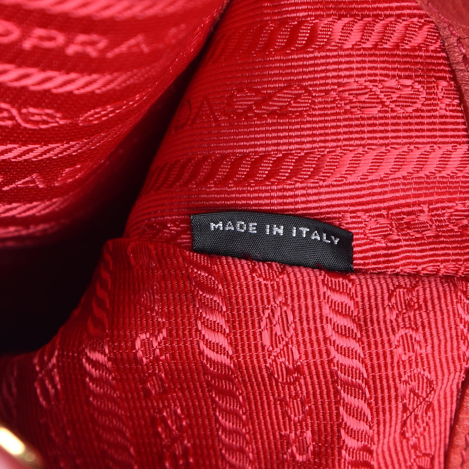 Prada Vitello Daino Side Zip Tote Rosso 7 of 15