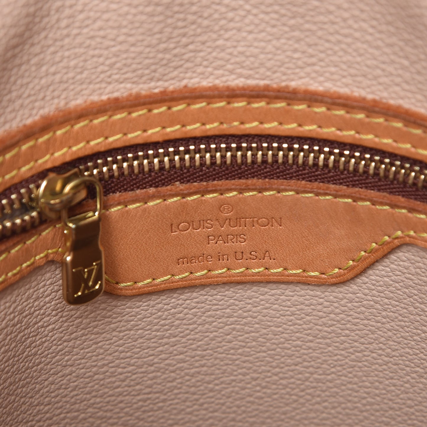 Monogram Petit Bucket 23