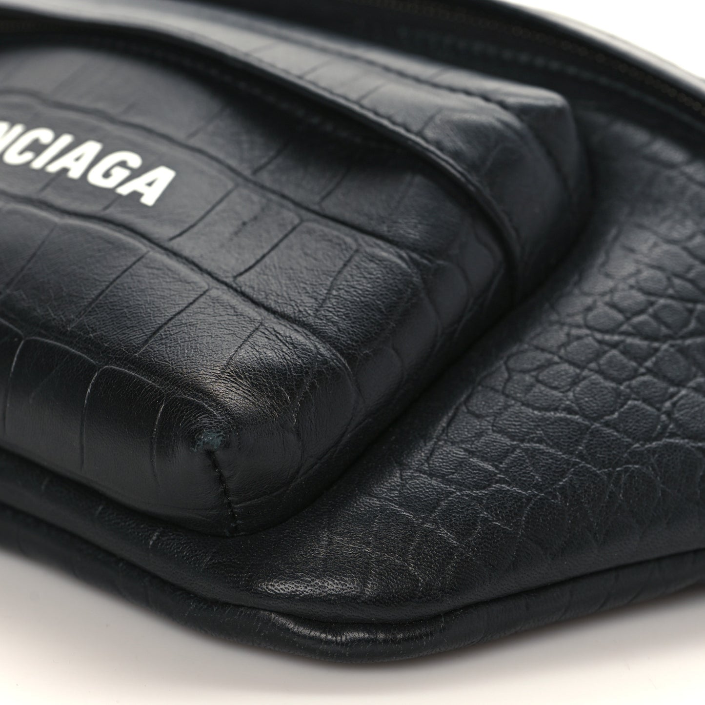 Calfskin Logo Crocodile Embossed Everyday Beltpack Black