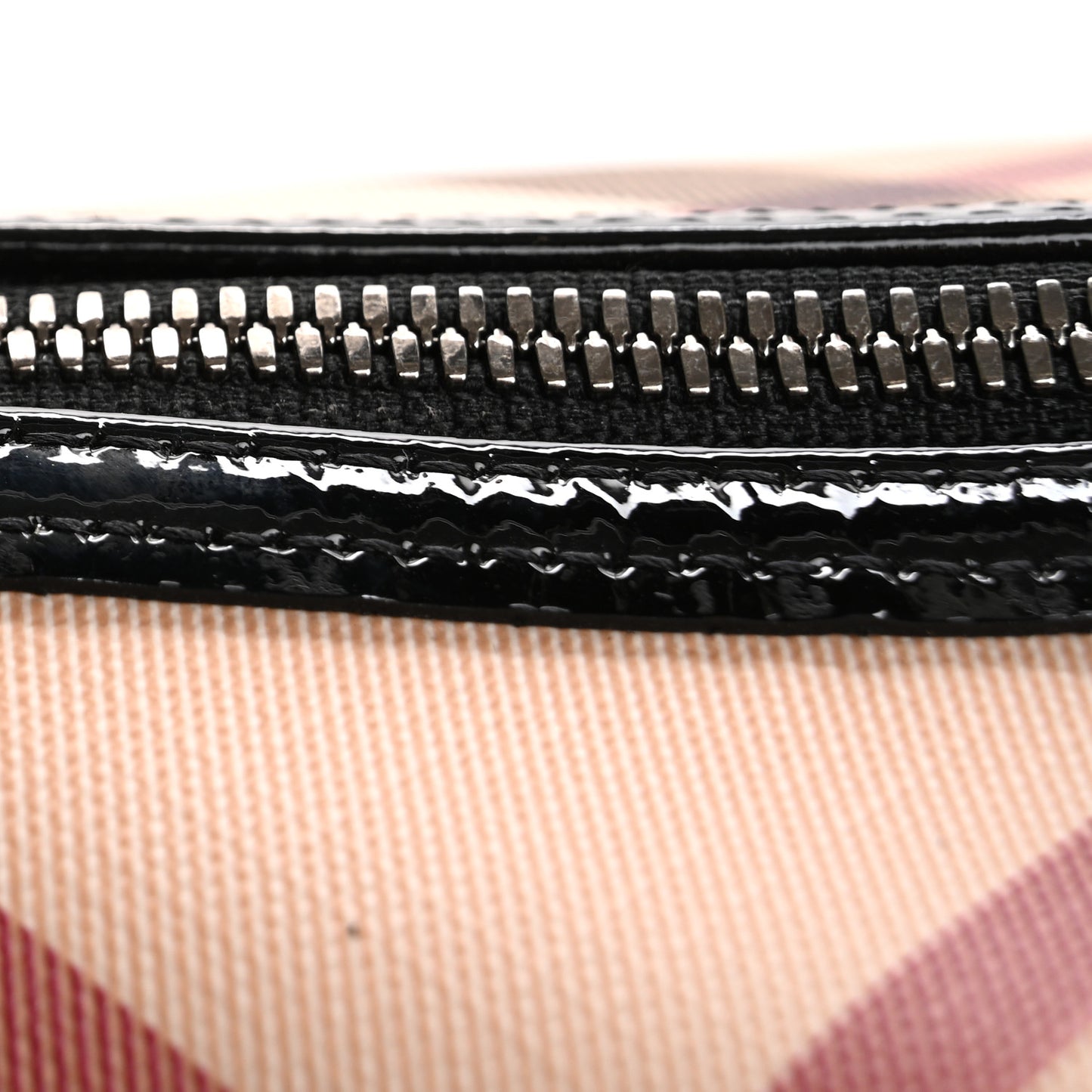 Supernova Check Duffle Bag Black