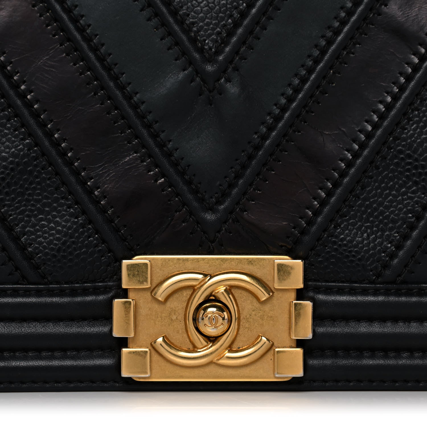 Chanel Calfskin Caviar Suede Chevron New Medium Boy Flap Black 8 of 17