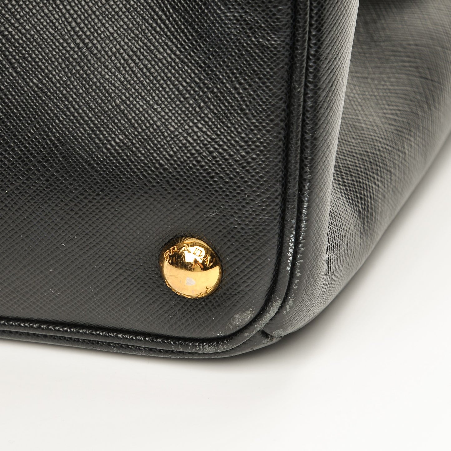 Saffiano Lux Extra Large Galleria Double Zip Tote Black