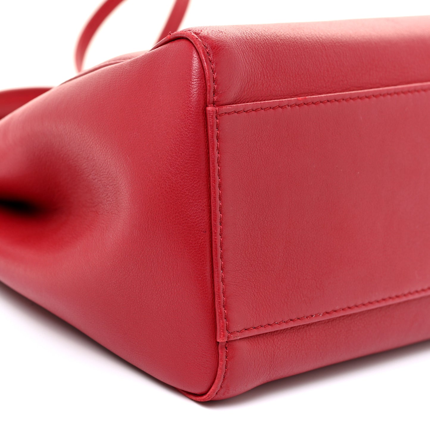 Nappa Mini Peekaboo Iconic Satchel Fragola