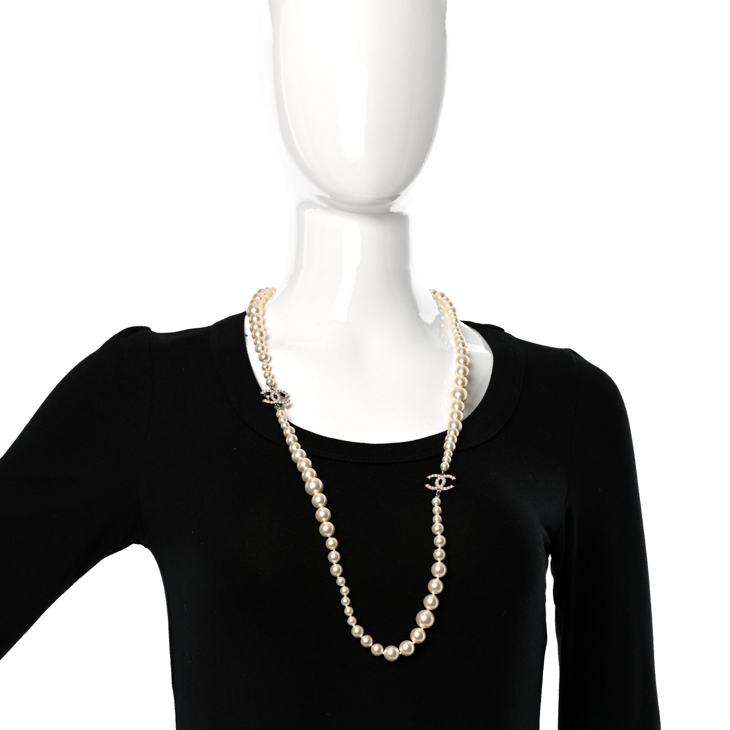 Graduated Pearl CC Long Necklace Gold