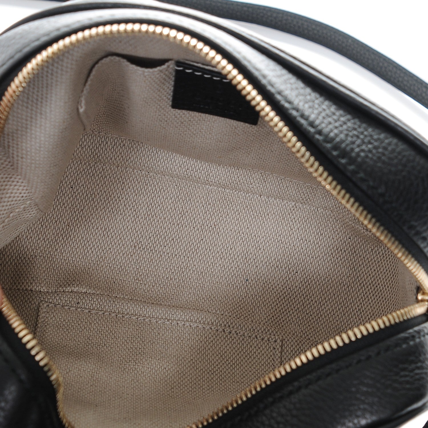 Gucci Pebbled Calfskin Small Soho Disco Bag Black 5 of 6