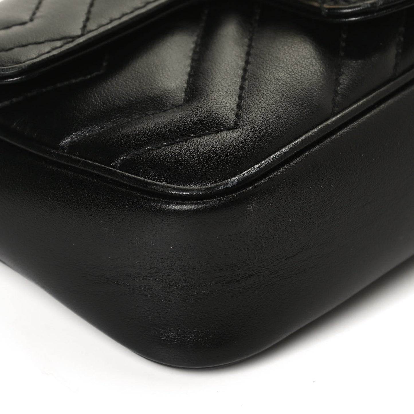 Calfskin Matelasse Super Mini GG Marmont Shoulder Bag Black