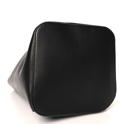 Loewe Smooth Calfskin Medium Pebble Bucket Bag Black 4 of 11