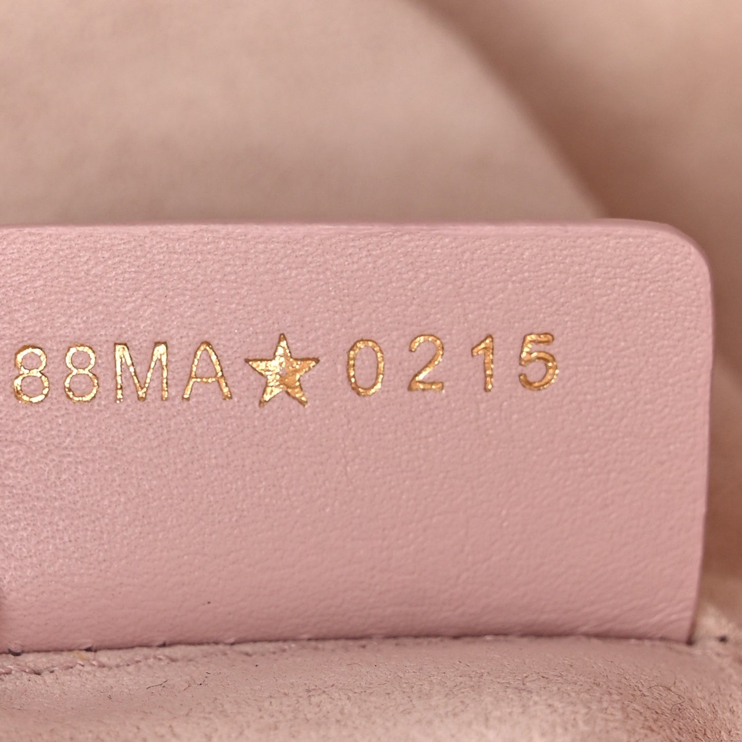 Calfskin Macrocannage Medium Toujours Powder Pink