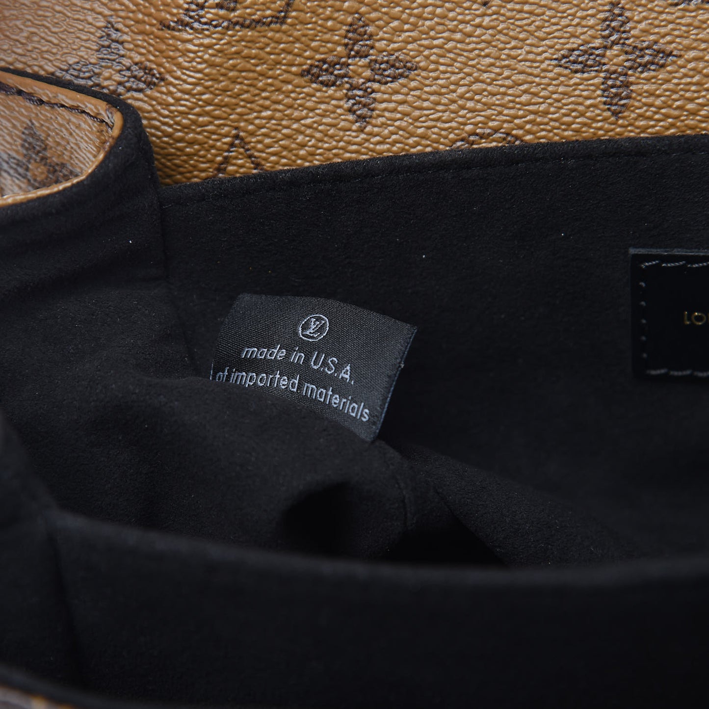 Reverse Monogram Pochette Metis