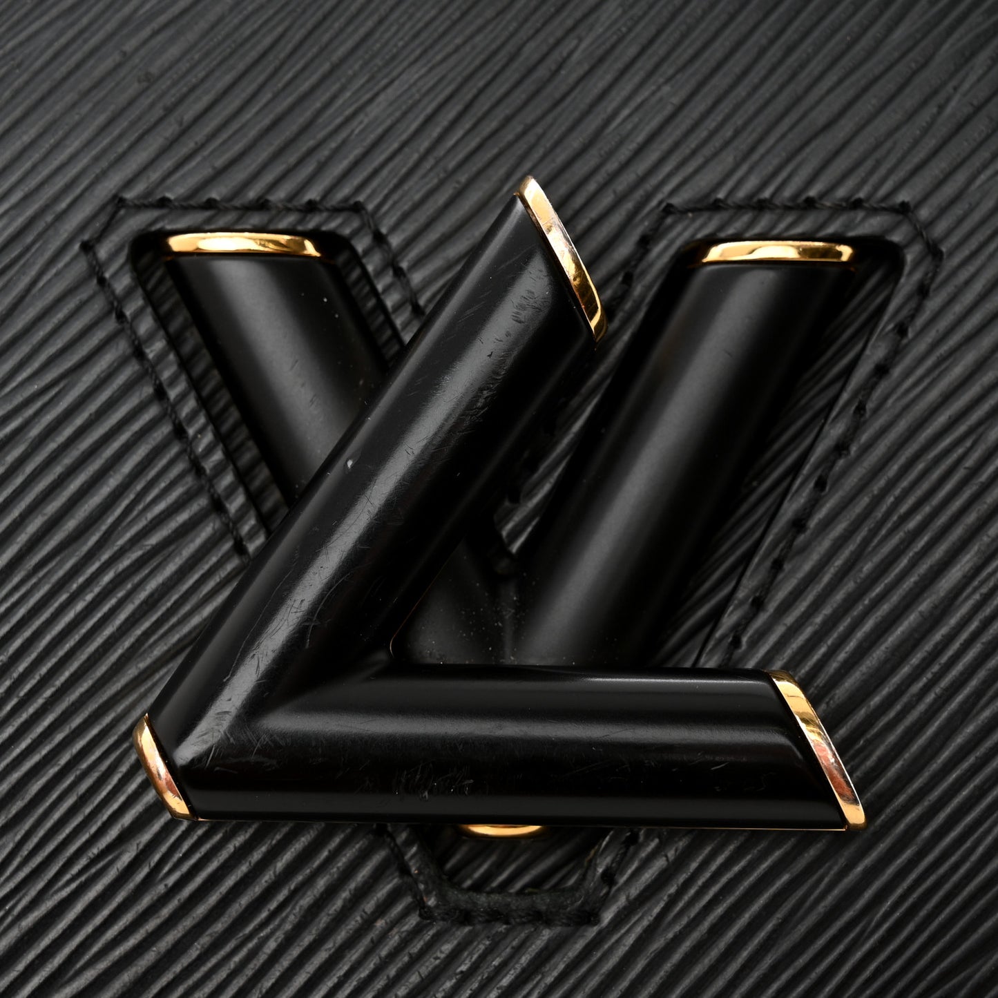 Epi Twist Shoulder Bag MM Matte Black Gold