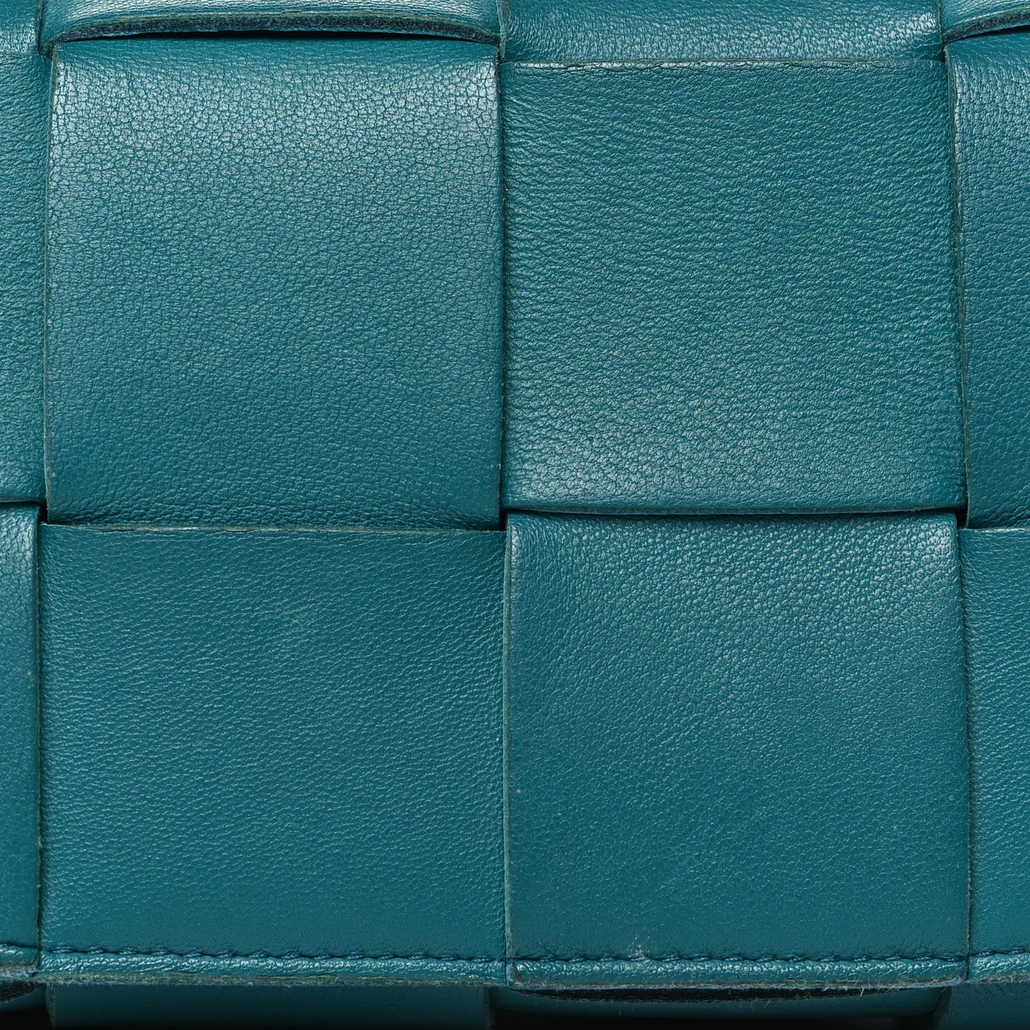 Bottega Veneta Nappa Maxi Intreccio The Belt Cassette Bag Mermaid 7 of 9