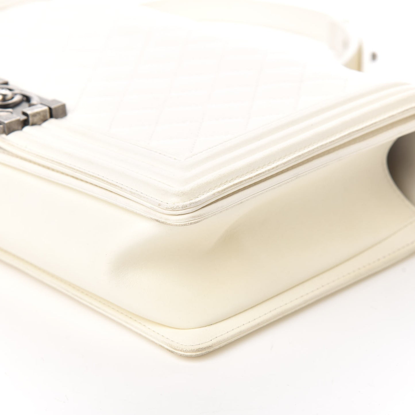 Calfskin Quilted New Medium Boy Flap White