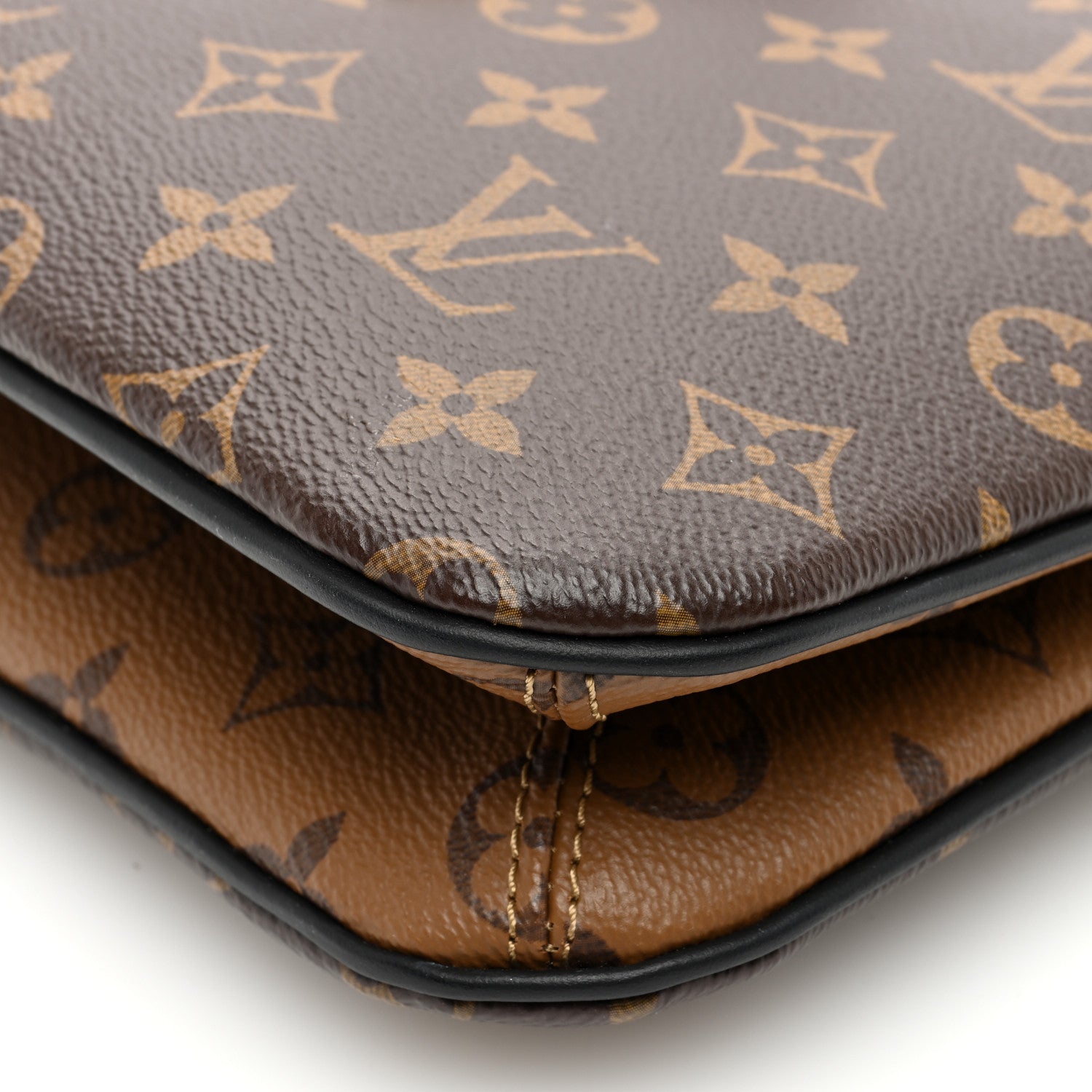 Louis Vuitton Reverse Monogram Twinny 9 of 10