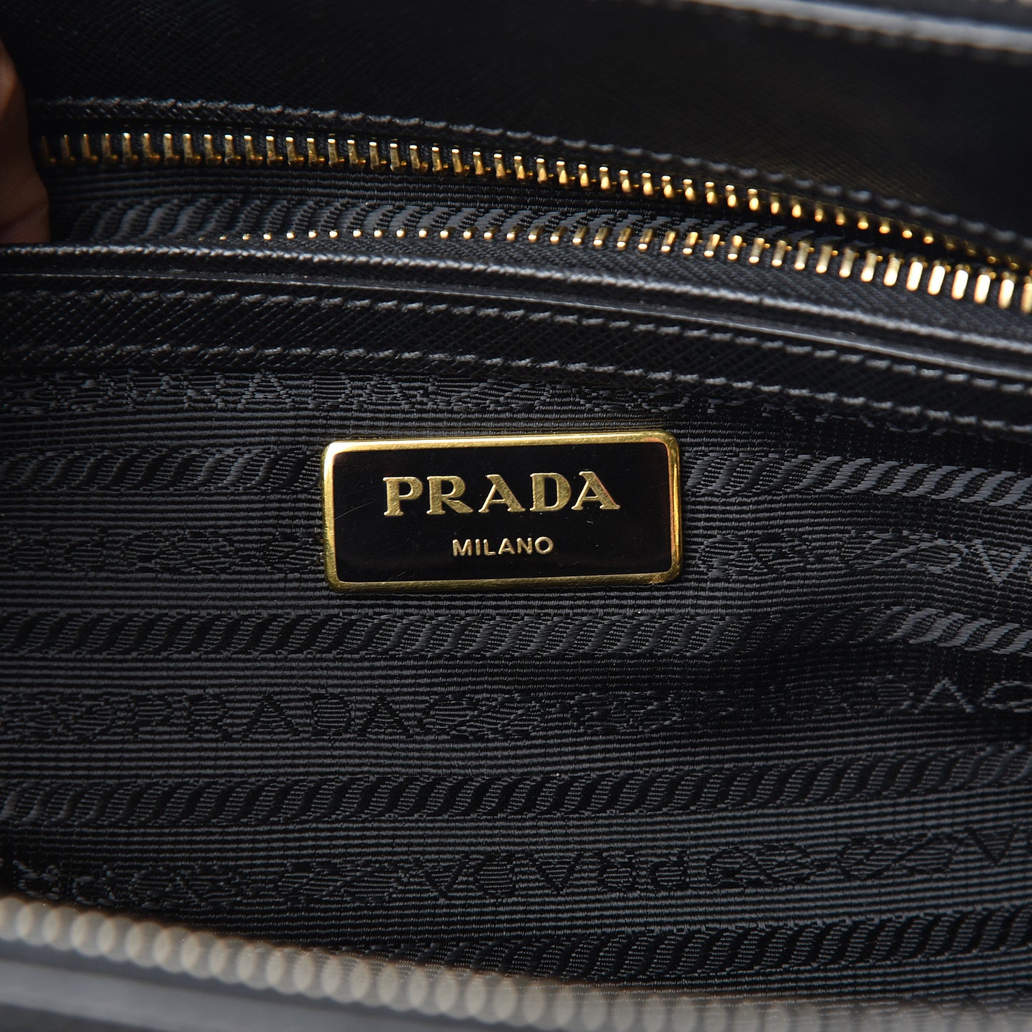 Saffiano Small Galleria Double Zip Tote Black