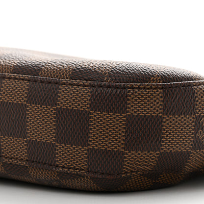 Louis Vuitton Damier Ebene South Bank Besace 10 of 10