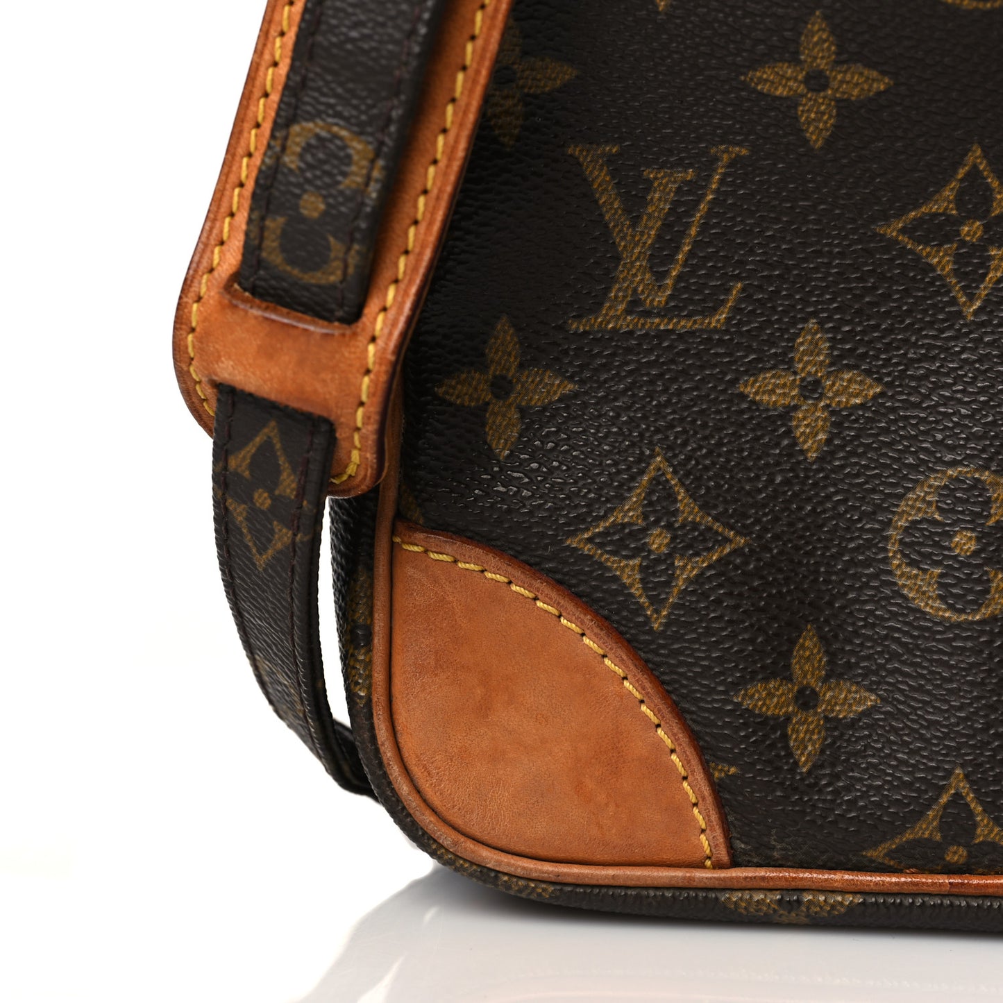 Monogram Amazone