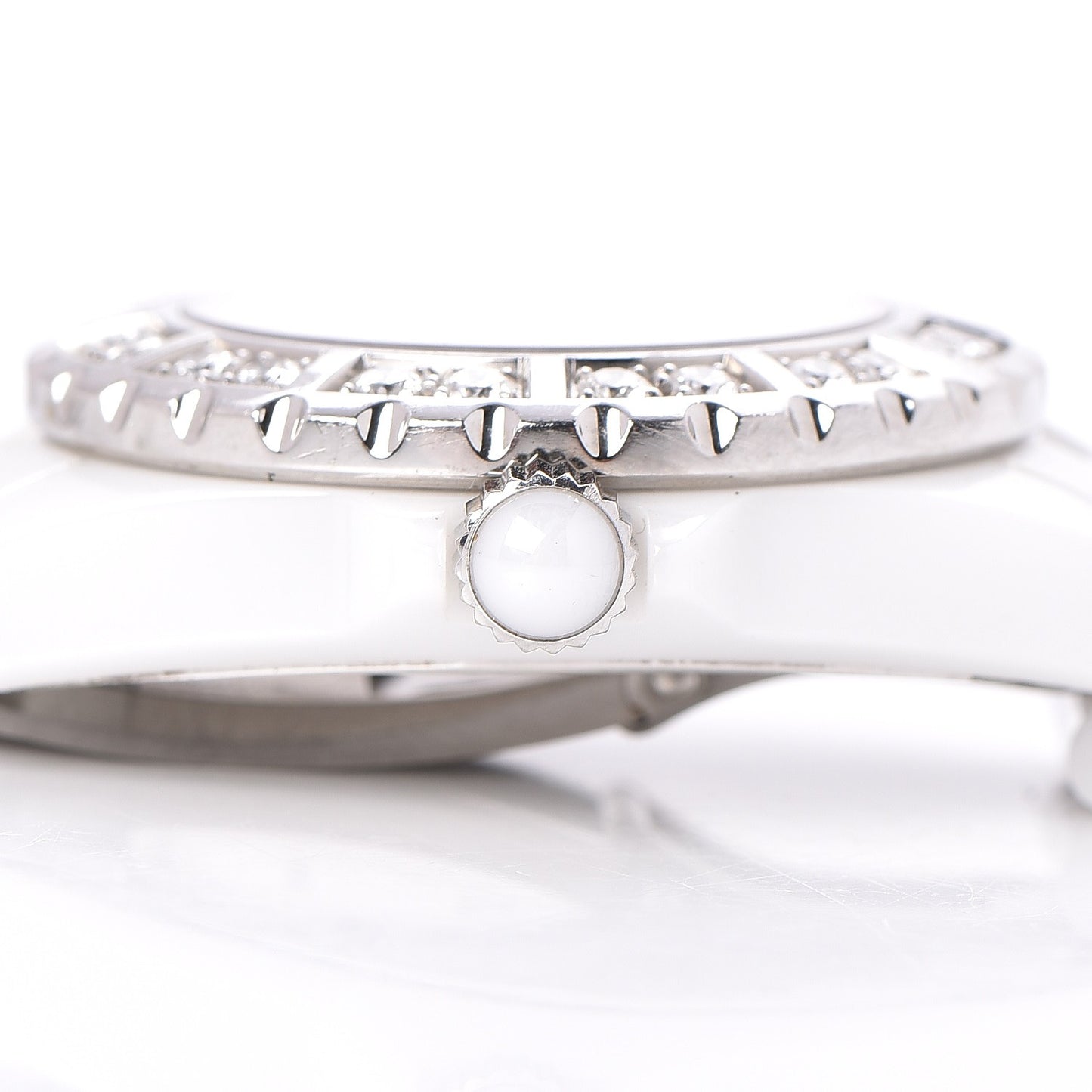Stainless Steel Ceramic Diamond Bezel 33mm J12 Quartz Watch White