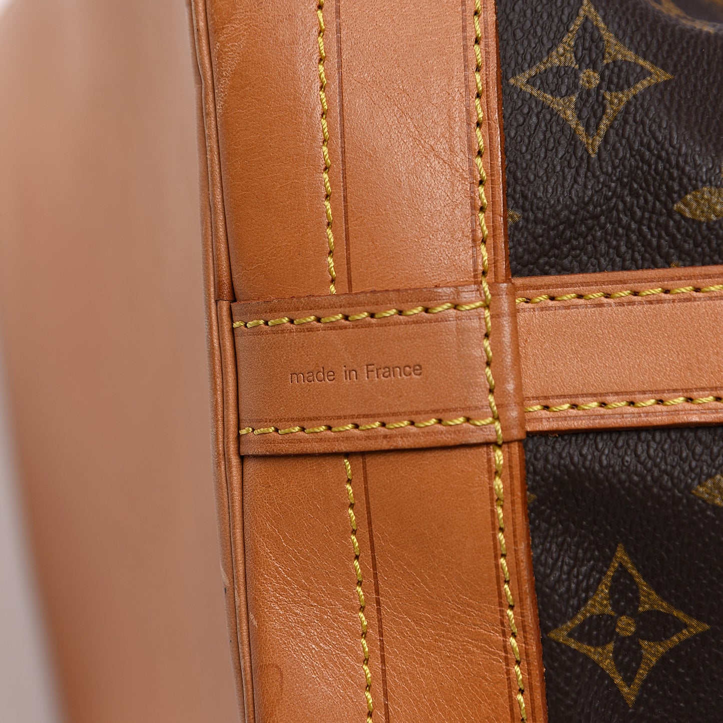 Monogram Noe