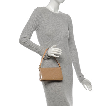 Louis Vuitton Vernis Lexington Pochette Noisette 2 of 6