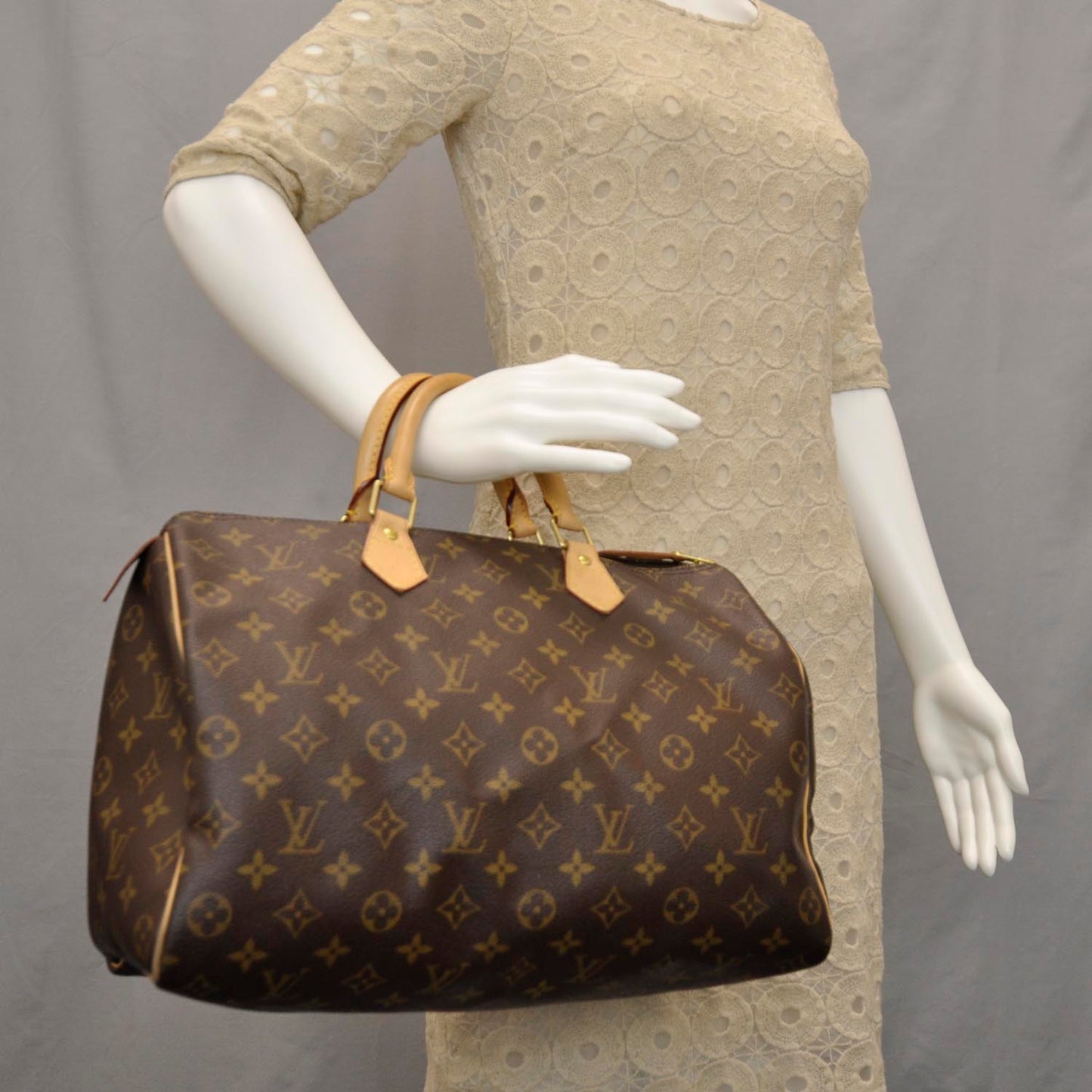 Monogram Speedy 35
