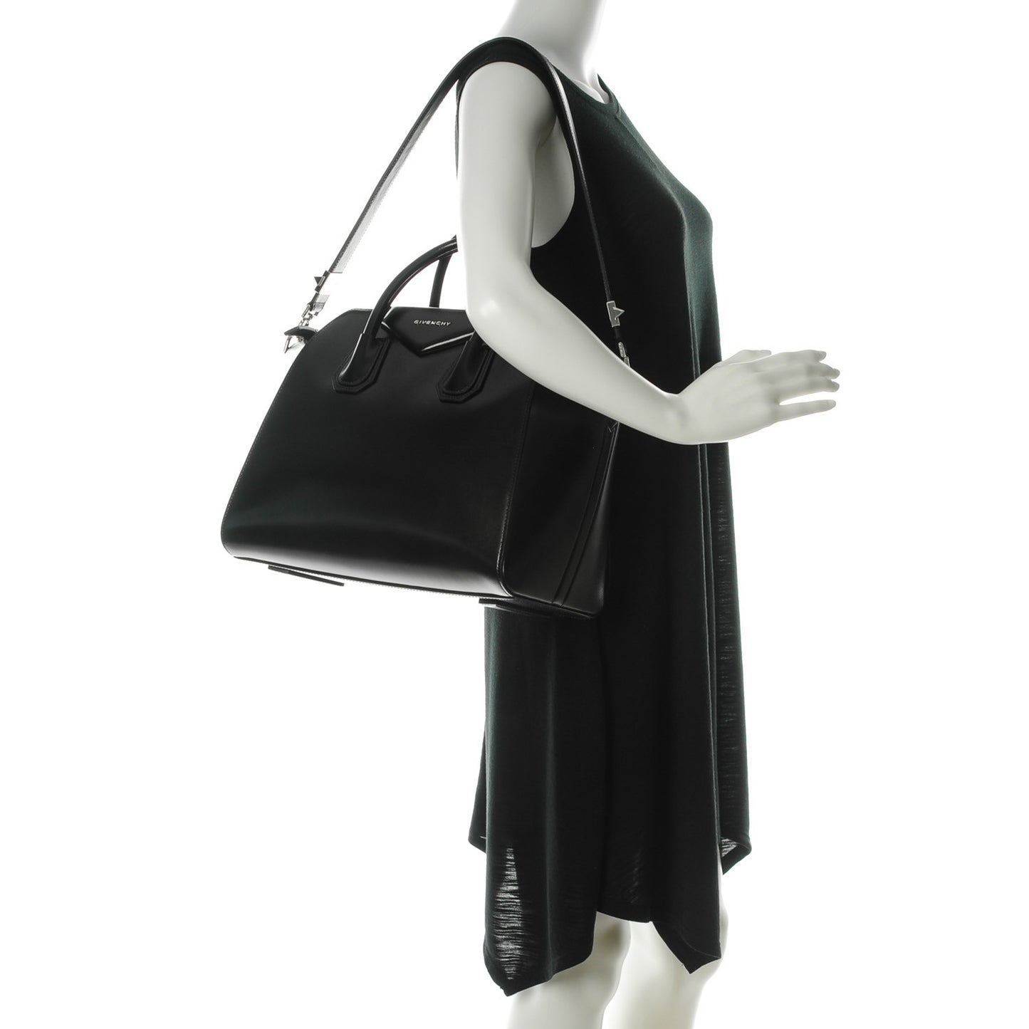 Shiny Lord Calfskin Medium Antigona Black