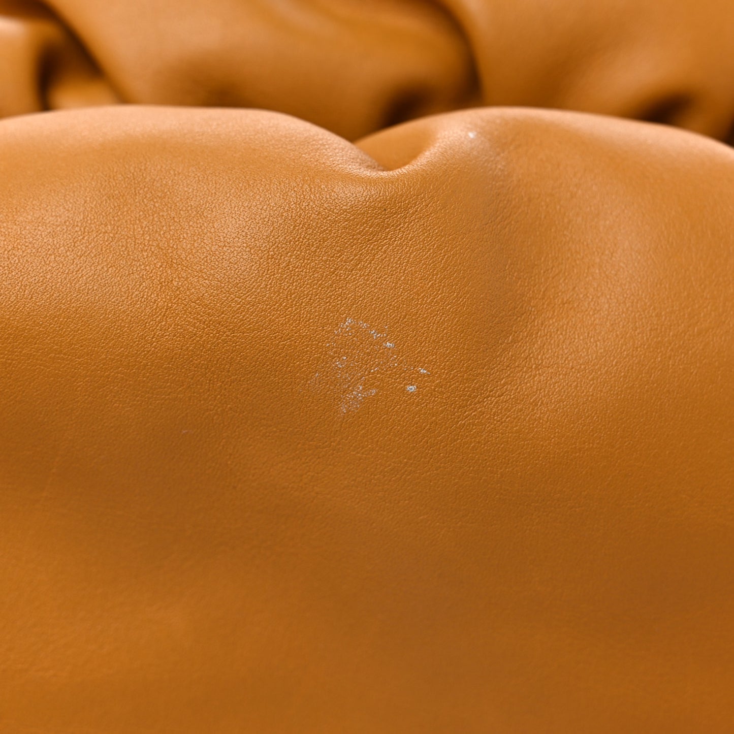 Calfskin The Pouch Chain Ocra