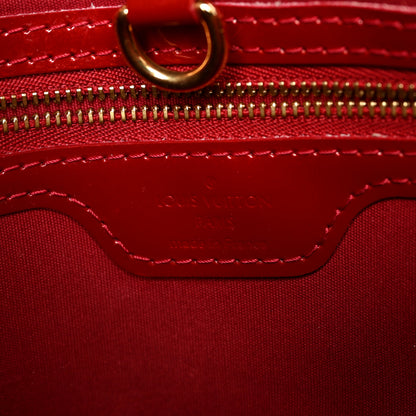 Louis Vuitton Vernis Wilshire PM Pomme D'Amour 7 of 15
